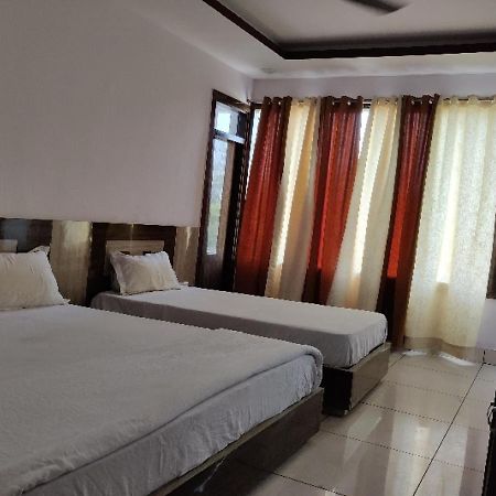 Oyo Hotel Laksh Kurukshetra 외부 사진