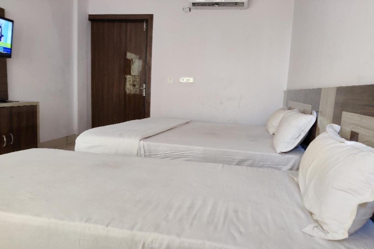Oyo Hotel Laksh Kurukshetra 외부 사진