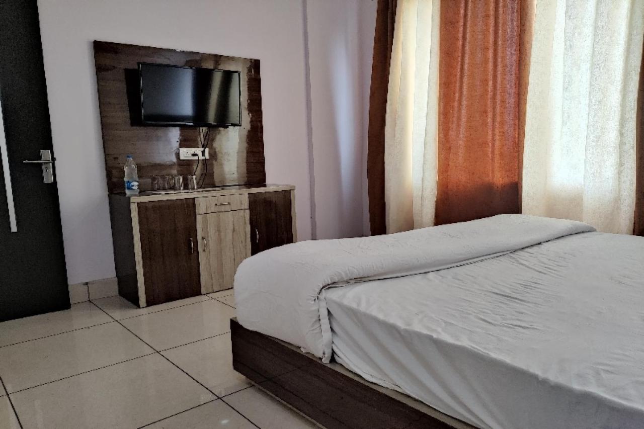Oyo Hotel Laksh Kurukshetra 외부 사진