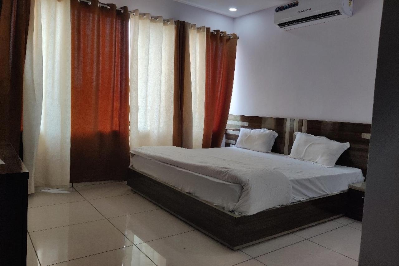 Oyo Hotel Laksh Kurukshetra 외부 사진