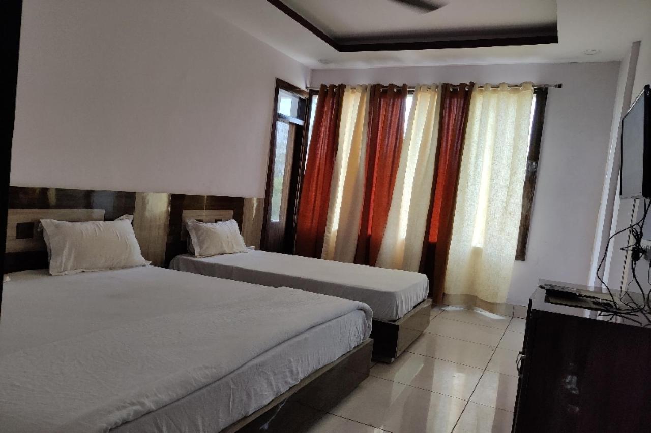 Oyo Hotel Laksh Kurukshetra 외부 사진